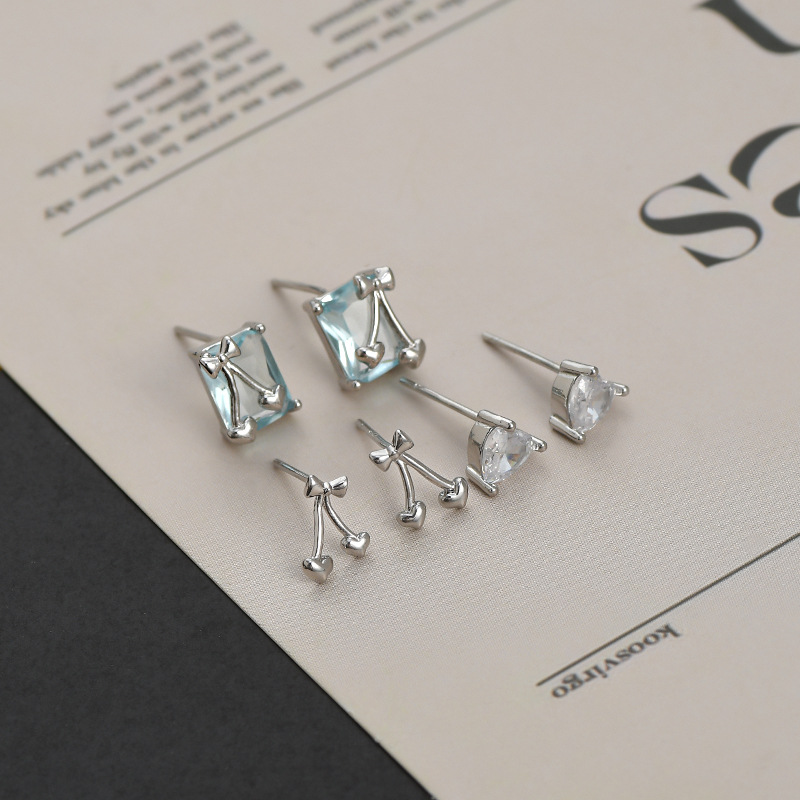 Square, Heart Shape, Bow Knot Pattern Women's Gender Plating, Inlay Design 1 Set Simple Style Square Heart Shape Bow Knot Plating Inlay Copper Zircon Ear Studs
