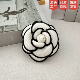 胸针;项链;领结/领花