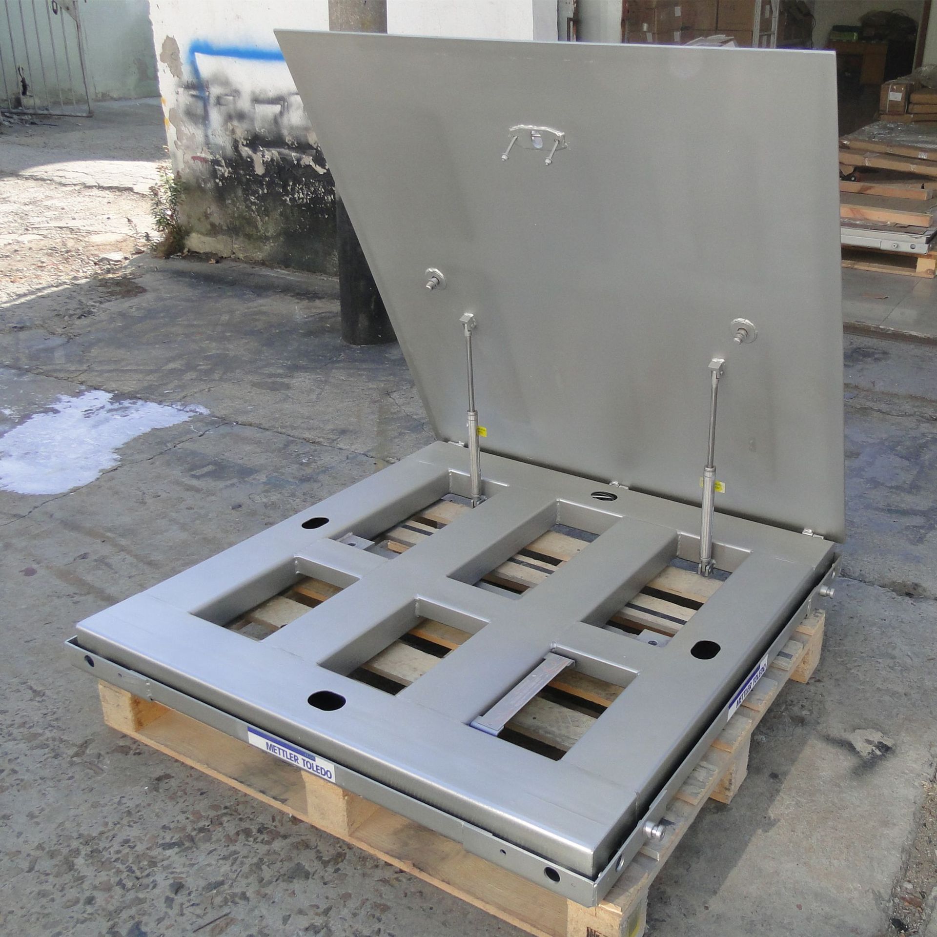 越衡不锈钢带斜坡平台秤3吨防水全304不锈钢电子地磅3000kg小地磅