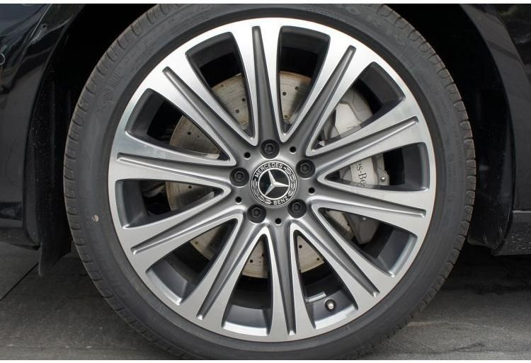 Suitable for Mercedes-Benz wheel hub covers, including the wheat-ear black emblem for A-Class, B-Class, C-Class, E-Class, S-Class, and ML350 models