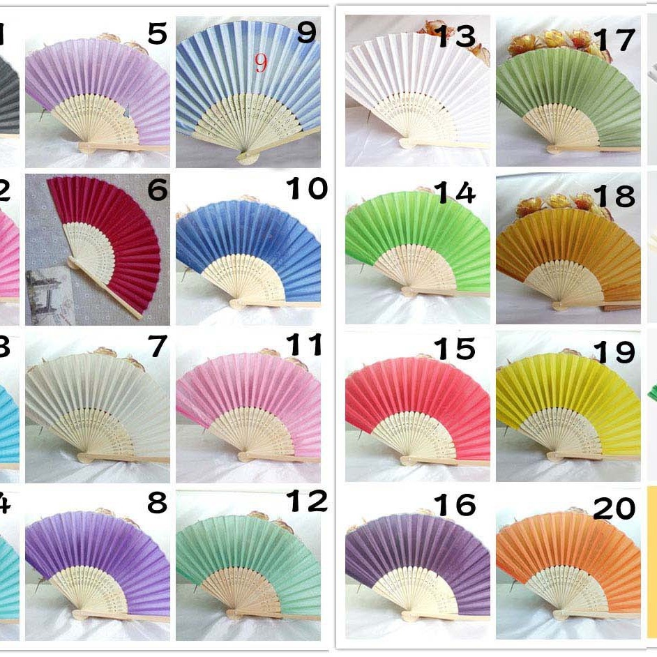 En stock ventilador de seda fresco de verano transfronterizo ventilador plegable de mujer ventilador de bambú de estilo chino ventilador de seda en blanco