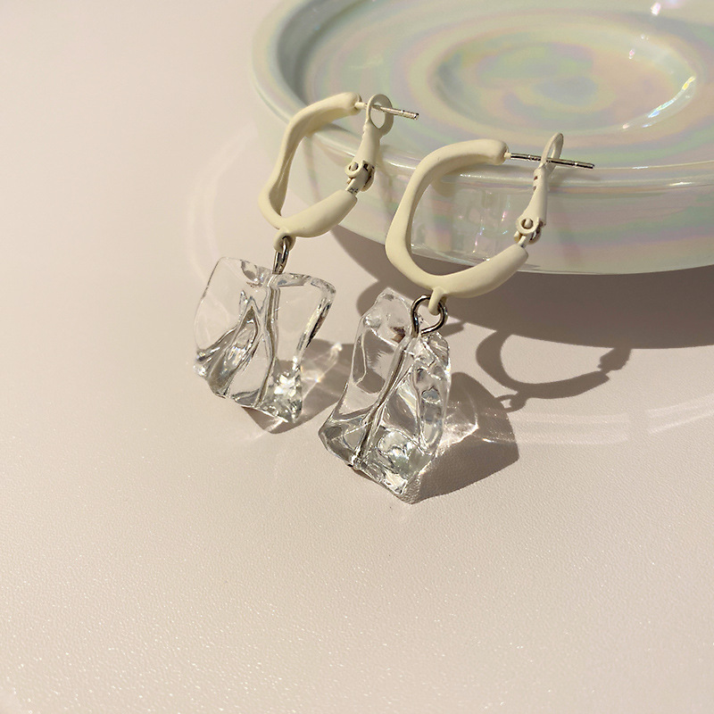 Housewarming, Anniversary, Business, Wedding, Travel, Birthday, Festival Occasion Geometric Plating Alloy Artificial Gemstones Drop Earrings