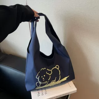 亚马逊跨境货源/ins可爱彩绘背心包植绒布单肩包帆布包通勤布袋女