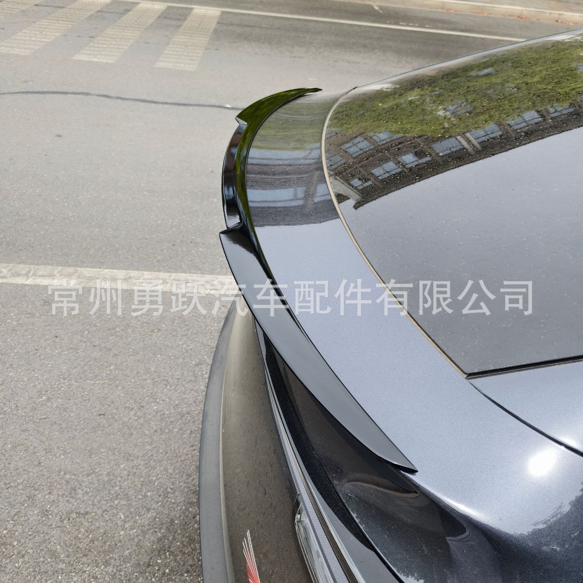 Suitable for Tesla 25Model Y New Blade Model M4 Rear Wing Model Y Blade Rear Wing Top Wing