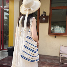 新款大容量镂空包女夏季新款条纹棉线包彩色度假编织包休闲单肩包