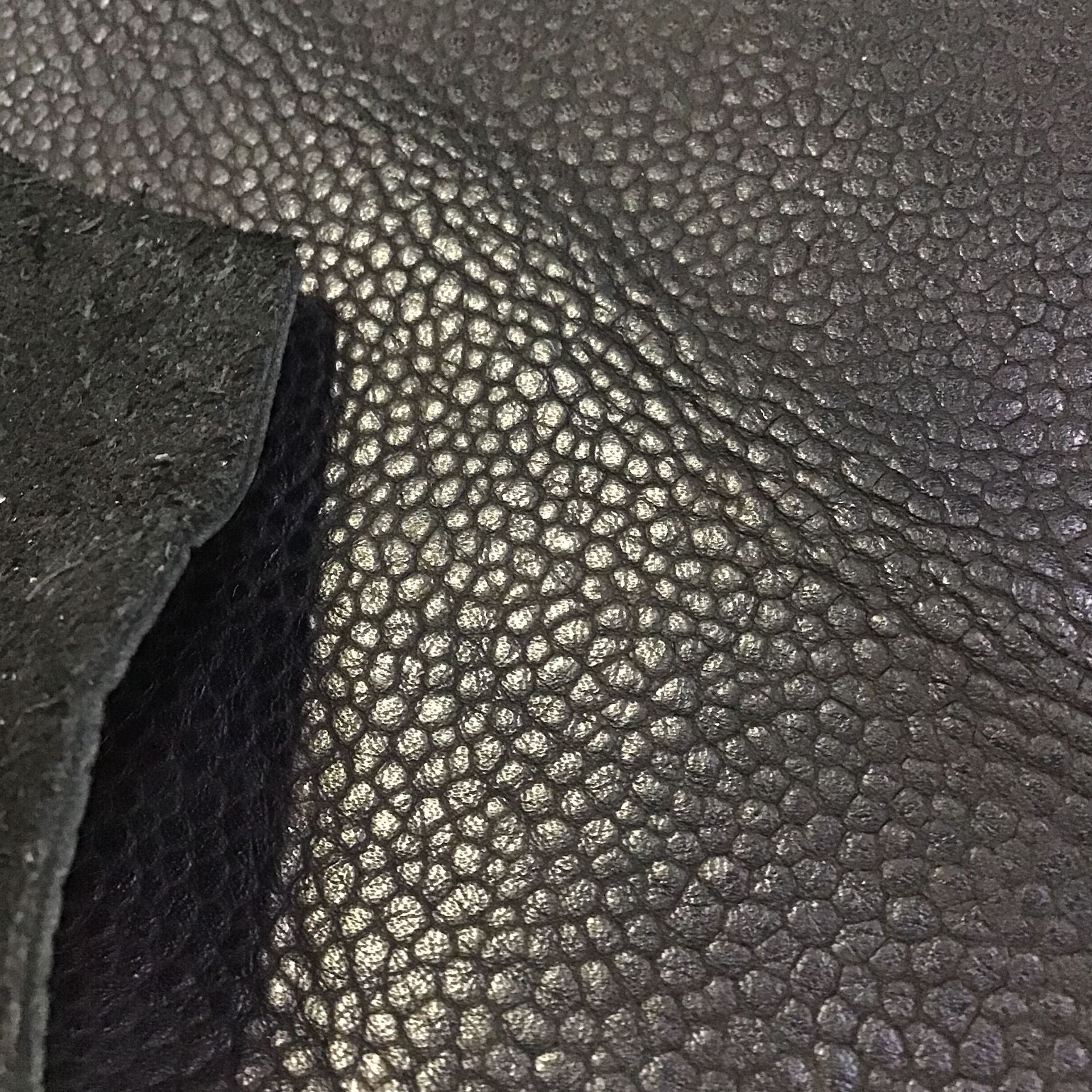 黑色篮球纹牛皮革现货真牛皮防滑箱包体育头层皮料2.0MM厚度