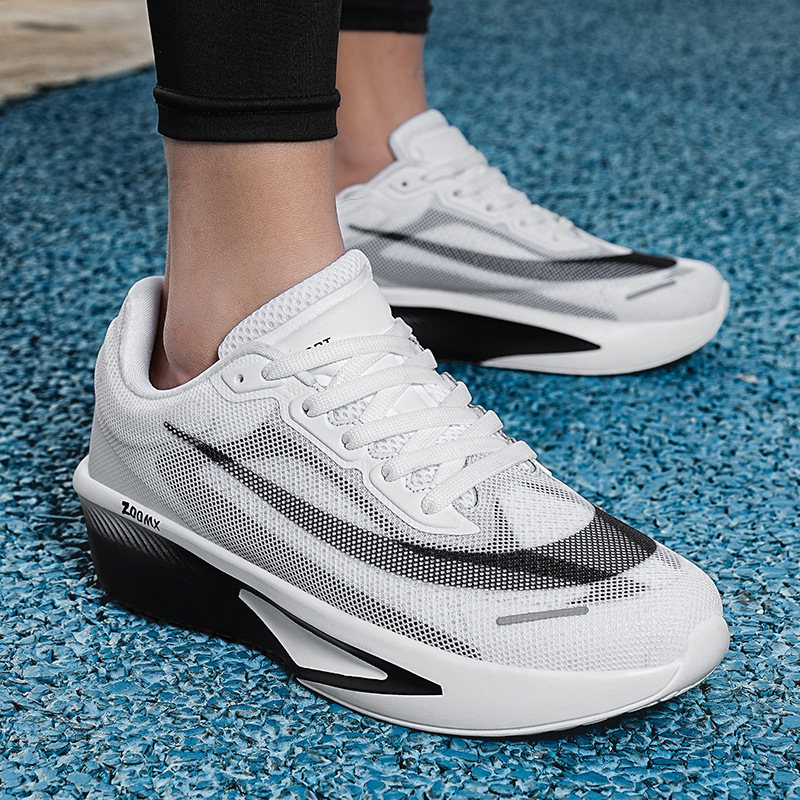 Zapatos de maratón transfronterizos grandes para hombres y mujeres zapatos deportivos de verano para parejas zapatos deportivos de entrenamiento de salto de longitud