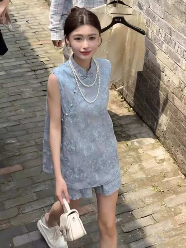 夏のファッション新中国式刺繍馬甲国風丸首気質外着馬挟み上着半ズボン2点セット|undefined