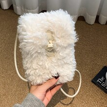 ���ëŮʿб����r�ЌW���s���Q��ë�qС���nϵ�����μ����Ů