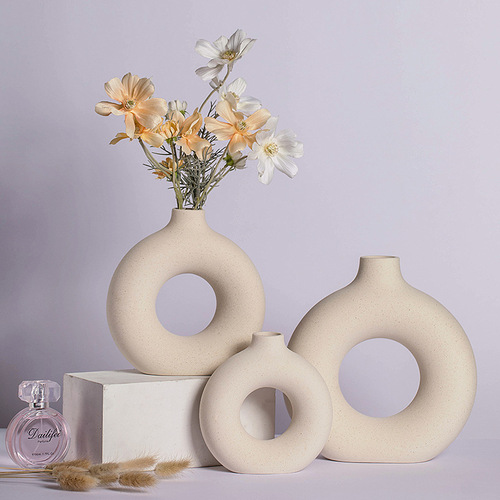 Cross-border hot selling donuts ceramic biscuit vase creative simple home furnishings hydroponic dried flowers small wholesale