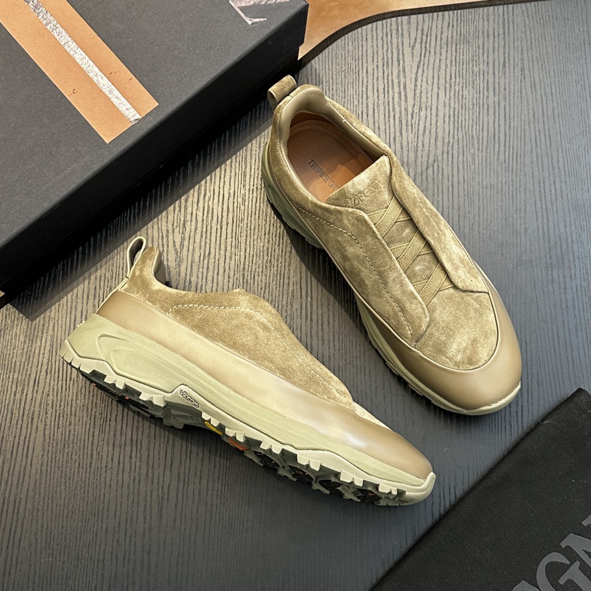 意大利ZEGNA新款男士休闲鞋绒面拼接松紧带套脚厚底防滑男鞋懒人