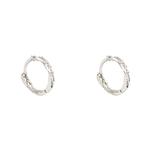 Korean new lightweight luxury niche simple hoop ear clips for women, Instagram trendy versatile stylish zirconia heart earrings
