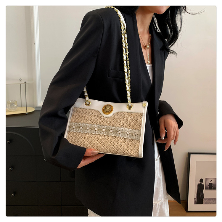 Women's Medium Straw Color Block Vacation Classic Style Weave Zipper Tote Bag display picture 5