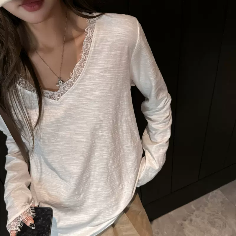 100%纯棉蕾丝V领拼接宽松版长袖t恤女士早秋设计感韩系高级感上衣