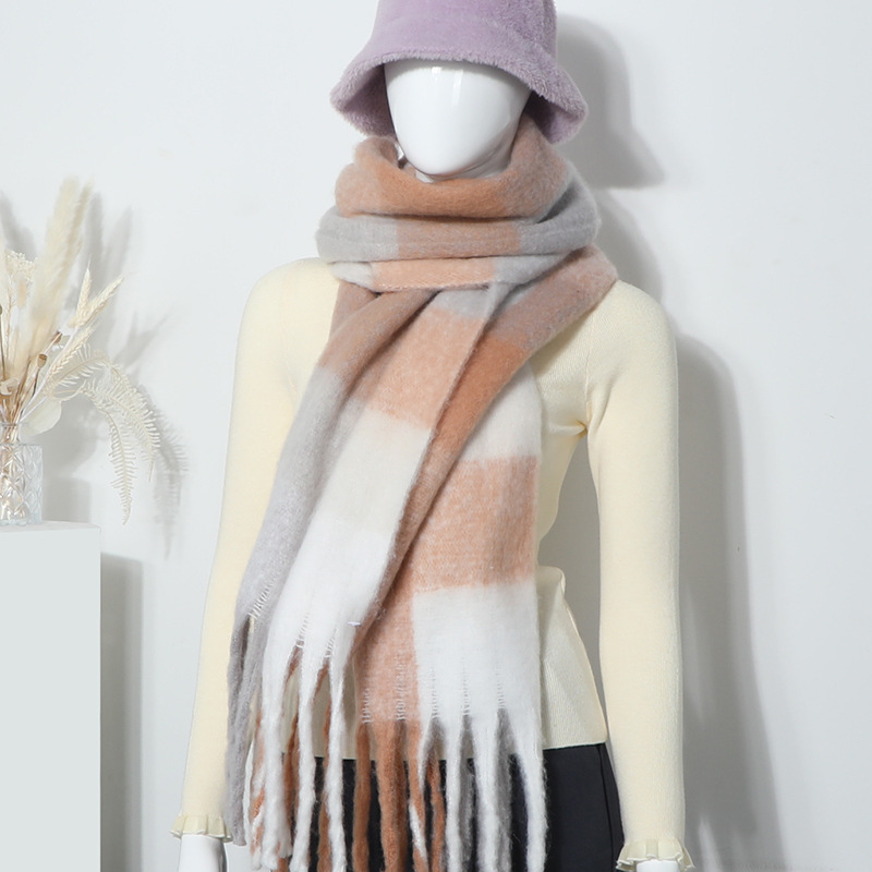 2024 nouveau châle polyvalent en mohair d'hiver à double usage, écharpe chaude longue et épaisse pour femme, version coréenne_voghion.com