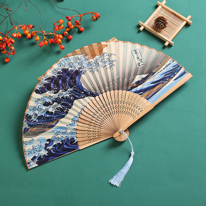 Japanese silk fan cartoon fan wave female fan bamboo fan Japanese craft fan kimono fan cheongsam catwalk