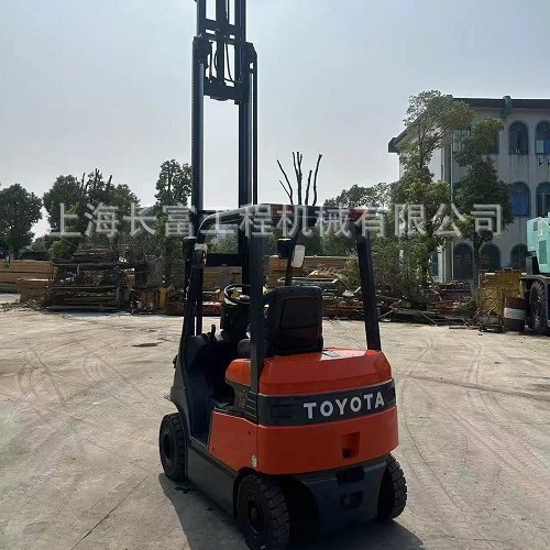 进口丰田1.8吨电动叉车 三节门架升高5米配铅酸电池二手堆高车
