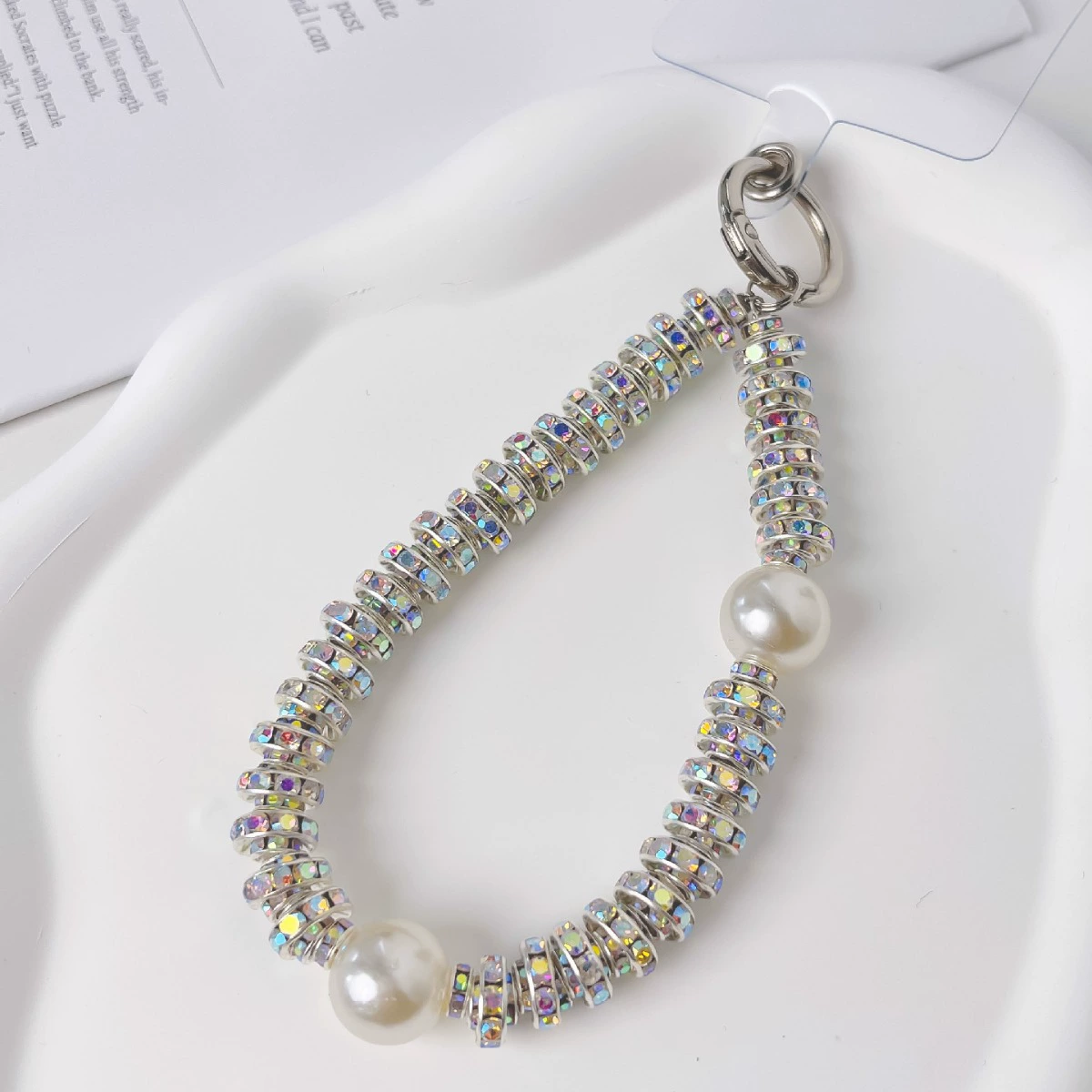 Fashionable beaded bracelet, universal mobile phone, phone case, keychain, light luxury style