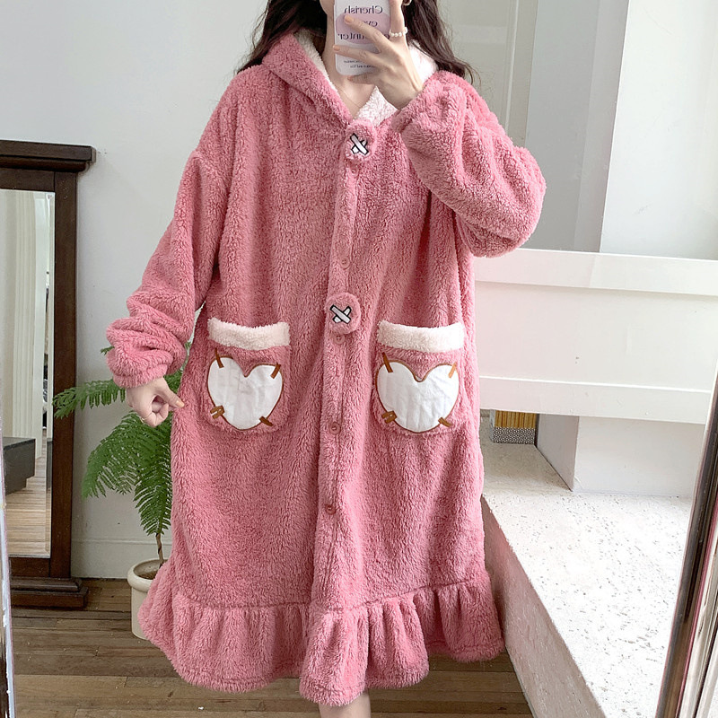 Pijama de franela de invierno mujer sobre la rodilla vestido con capuzas y camelón calentamiento simple lindos pijamas caseros al por mayor