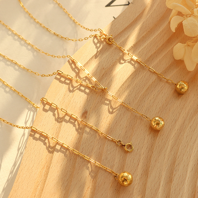 Marka francés ins bola multilateral colgante cadena personalidad nicho titanio acero chapado 18K oro collar P571