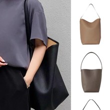 跨境女包风潮the新款row真皮水桶包大容量单肩包高级感通勤托特包