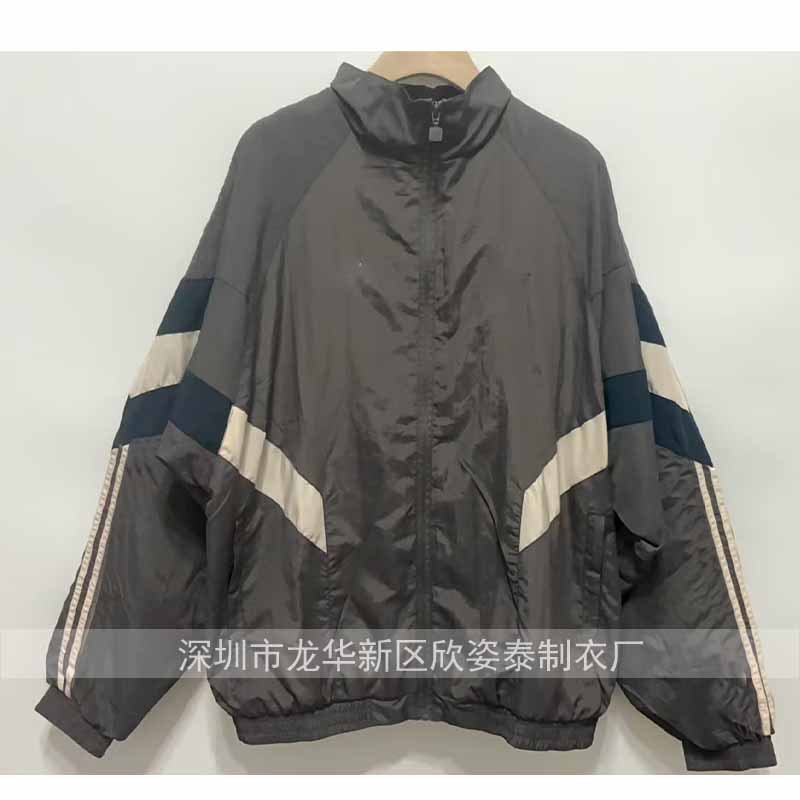 皇马休闲外套衣2024-25皇马灰色色风衣 Windbrea