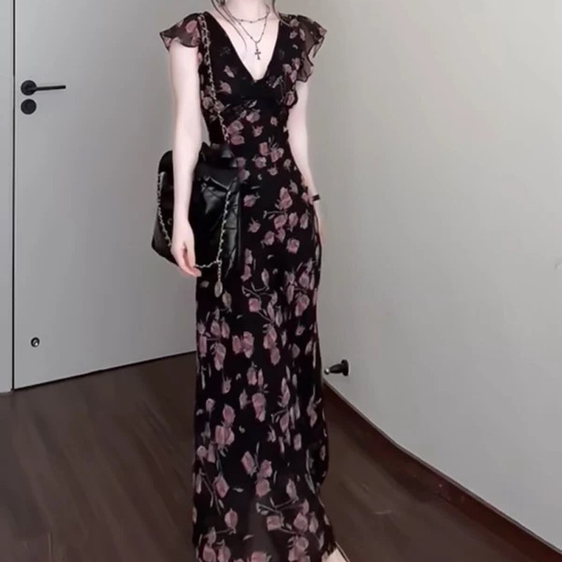 Qianyu 黒 V ネックローズ花柄ドレス女性のための 2025 夏の新しい気質ウエストレース小さなフライングスリーブロングスカート|undefined