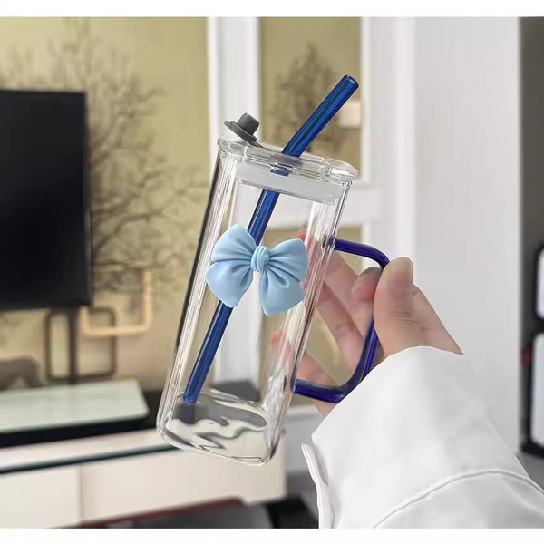 Transparent square coffee glass with glass with bow