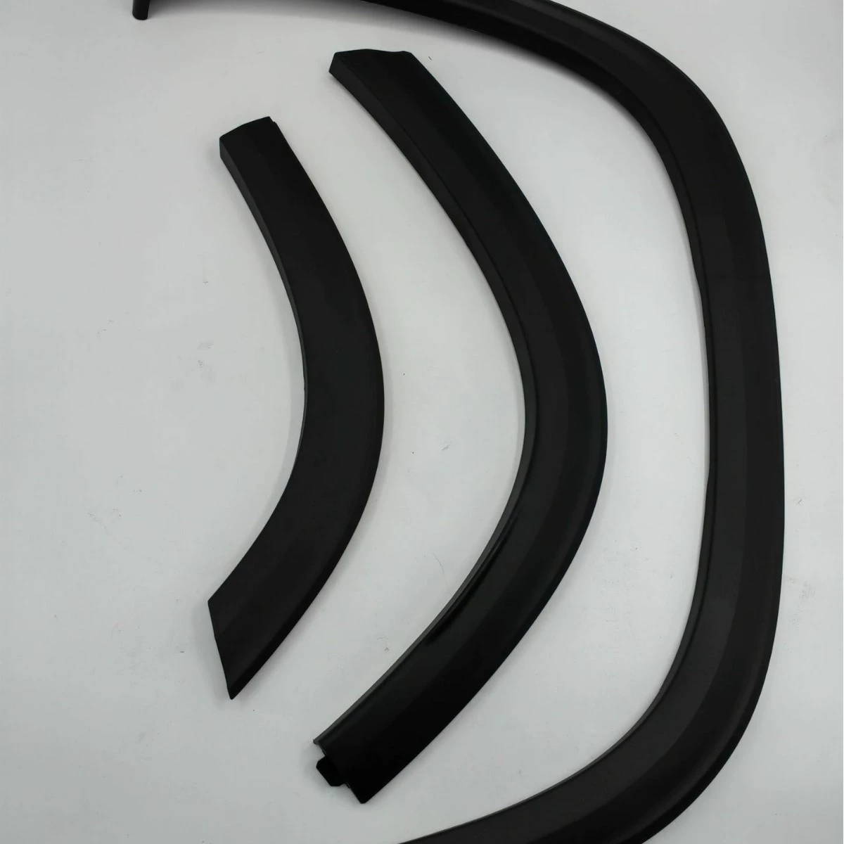 Подходит для бровей колесных арок MG ONE (передняя, задняя, левая и правая)