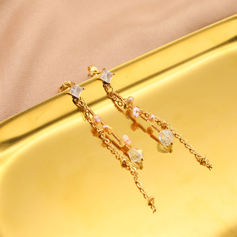 Aretes de perlas de agua dulce ligeras de lujo aretes de perlas de agujas de plata s925 aretes de joyería chapados en oro real de 18 quilates mujeres