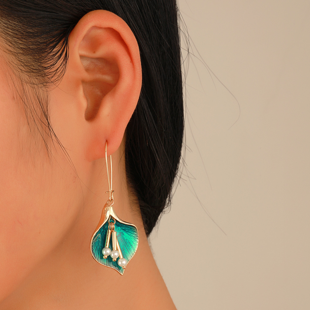 Geometric Alloy Earrings display picture 1