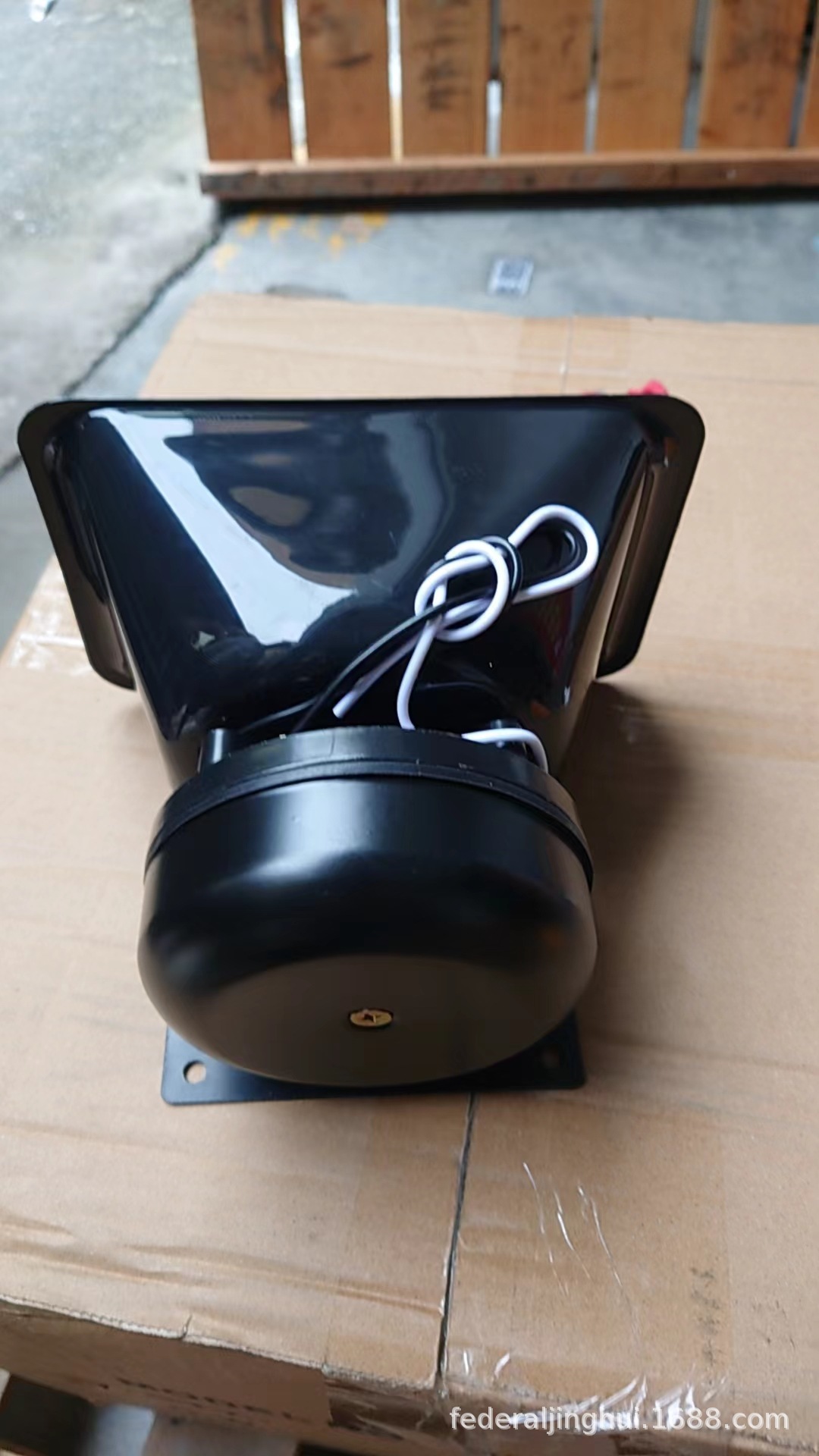12V Car Alarm Speaker 200W High-Power Loudspeaker Siren Speaker Square Design 100C Speaker