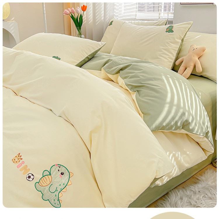 2025 nueva cama de algodón de dibujos animados de cuatro piezas funda de edredón de algodón sábana dormitorio juego de cama de tres piezas