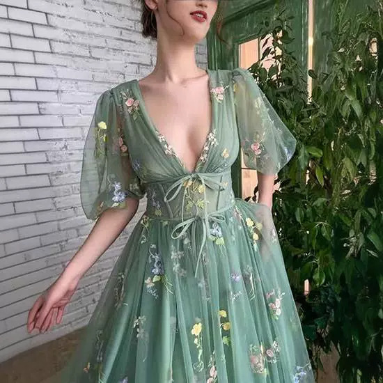 Amazon's New V Neck Banquet Evening Dress 2025 Summer Thin Flower Decorated Dress Prom Dress for Women