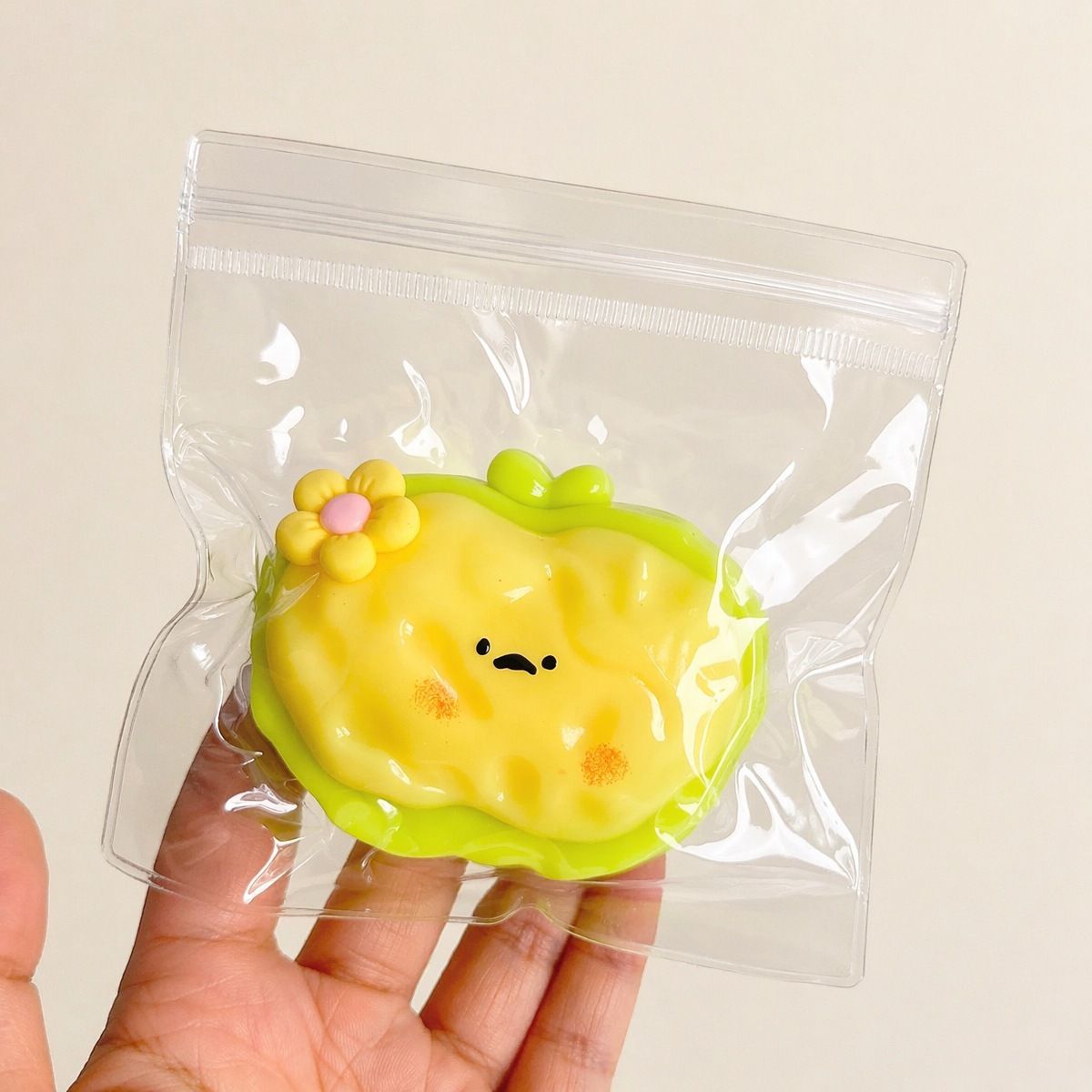 “Green Apple”, cream