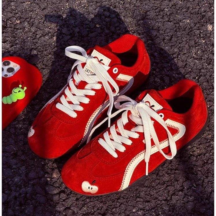 Red Moral Training Shoes for Women 2025 New Spring and Summer Versatile Sports Casual Shoes Retro Racing Shoes Soft Sole Forrest Gump Shoes