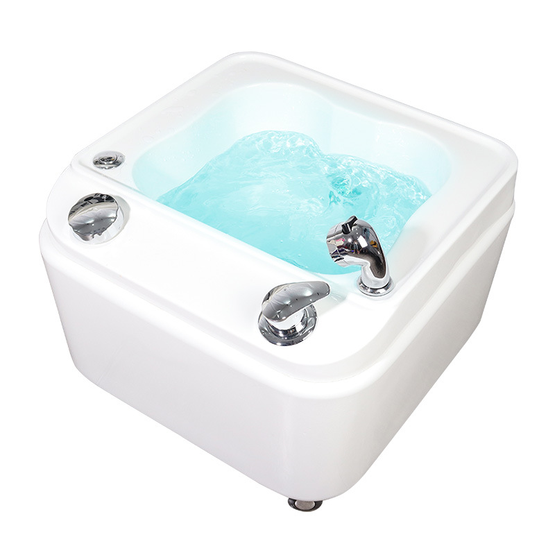 Bañera acrílica para pies con función de masaje y calefacción a temperatura constante.