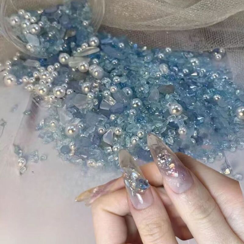 Haze blue natural crystals paired with round white pearls, mixed set of materials, French-style embellishment nail art accessories Haze blue natural crystals paired with round white pearls, mixed set of materials, French-style embellishment nail art accessories