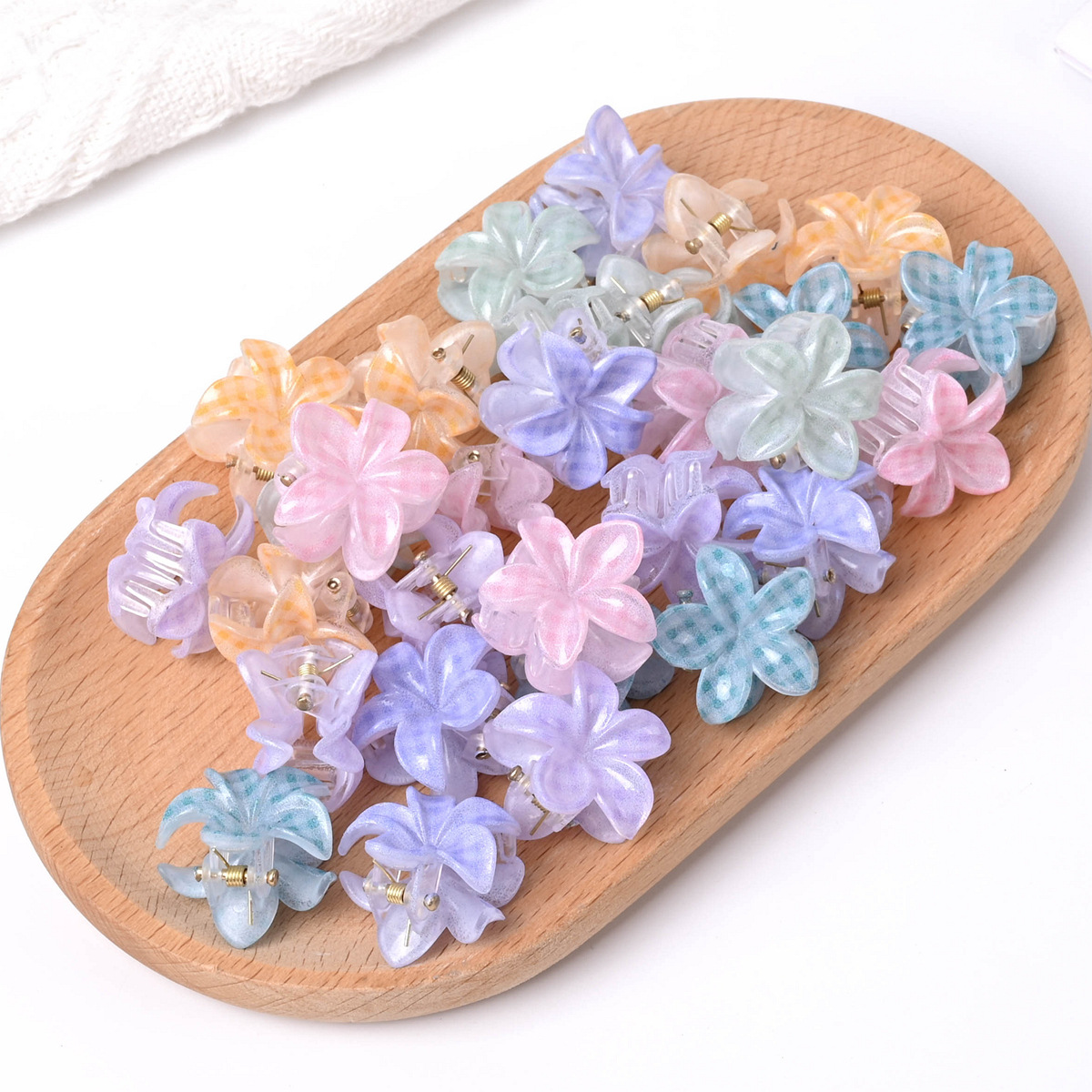 Pinza de agarre de flor de frangipani de color pequeño pinza de pelo para niños de dibujos animados impresa linda pinza de pelo rota pinza de flequillo joyería de pelo de princesa image 9