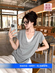 慵懒风灰色假两件低v领宽松短袖t恤女夏季撞色miu系叠穿正肩上衣