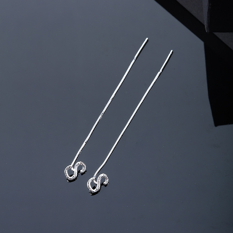 Shiai original s925 plata esterlina oído líneas inglés 26 letras cadena de la oreja moda todo-fósforo oído espárragos multi-color generación