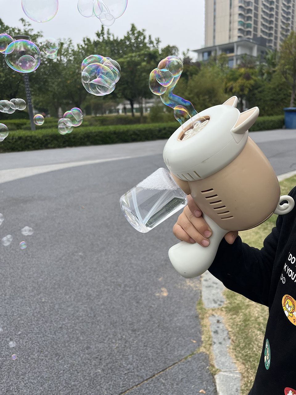 Large Volume Internet-Famous Children's Multi-Hole Bubble Machine, Automatic And Leak-Proof, Foreign Trade Ins_voghion.com