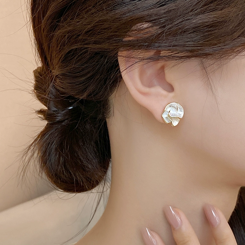 Серебряная игла?