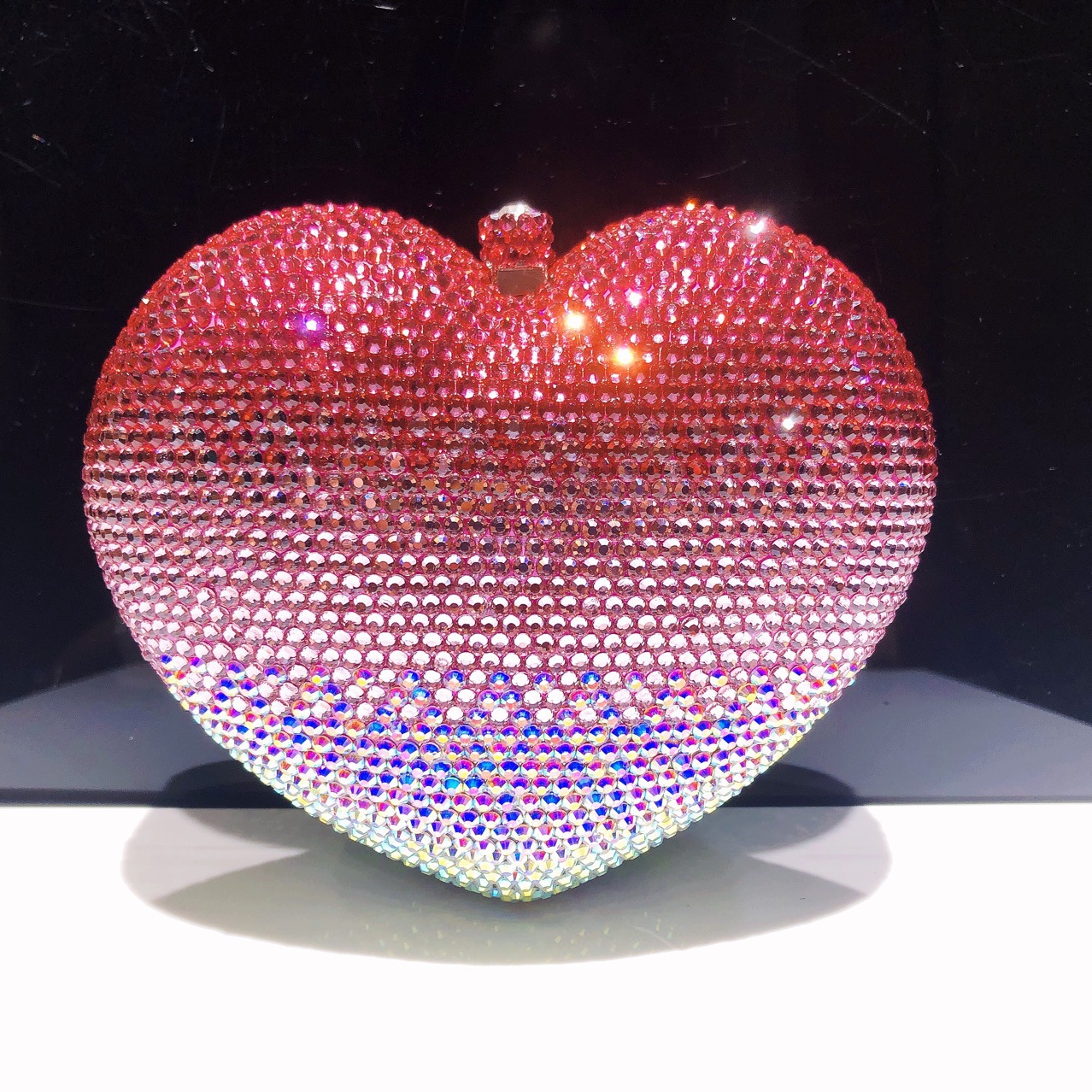 Hepburn vestido negro en forma de corazón, color gradiente, bolso de mano de diamante, bolso de cena con diamantes transfronterizos, embrague nuevo