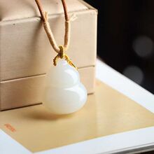 ��Ȼ�½�������������ˇƷ�ຣ�����ϰ�ɫ��ʯ���J����������C