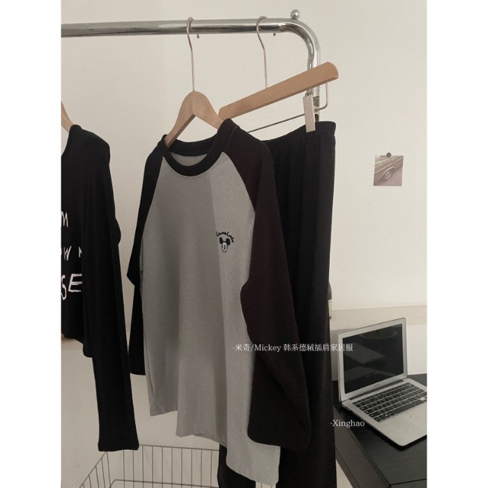 Transmisión en vivo de invierno transfronterizo cálido más pijamas engrosados de terciopelo mujeres lindo rebeca de solapa de ins servicio a domicilio de una pieza