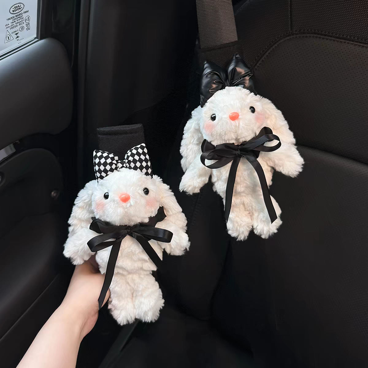 Creative Rabbit Car Seatbelt Shoulder Pads, Car Seatbelt Decoration, Anti-Wear Clothing for a Couple