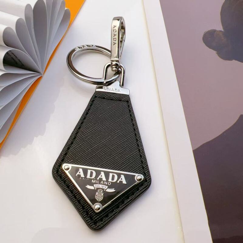 Foreign Trade Inverted Triangle Letter Keychain P Brand Personalized High-End Accessory Bag Pendant Decoration One-Piece Wholesale Light Luxury Foreign Trade Inverted Triangle Letter Keychain P Brand Personalized High-End Accessory Bag Pendant Decoration One-Piece Wholesale Light Luxury