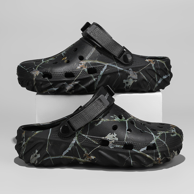 Un zapato, dos zapatos de moda, zapatos de agujero transfronterizos, zapatillas casuales para hombres, zapatillas de playa para hombres al aire libre.