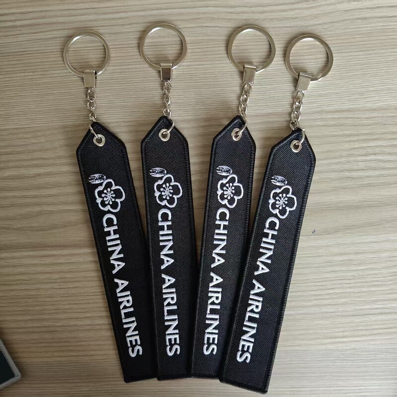 Woven Label Pattern Embroidery Keychain Custom Personalized Logo Trademark Polyester Woven Label Twill Fabric Keychain